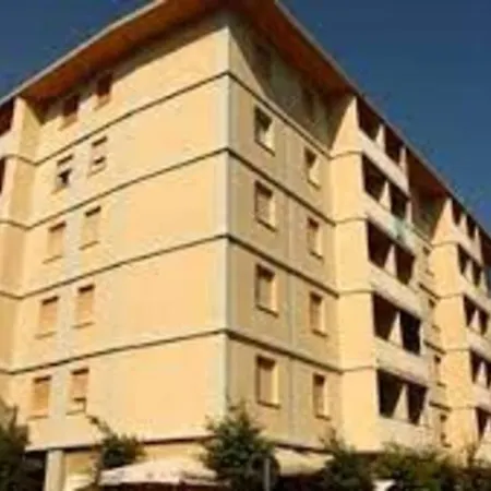 Lovely Flat 80 M From The - Beahost Apartmán *