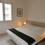Apartment Lovely Flat Close To The Beach-beahost